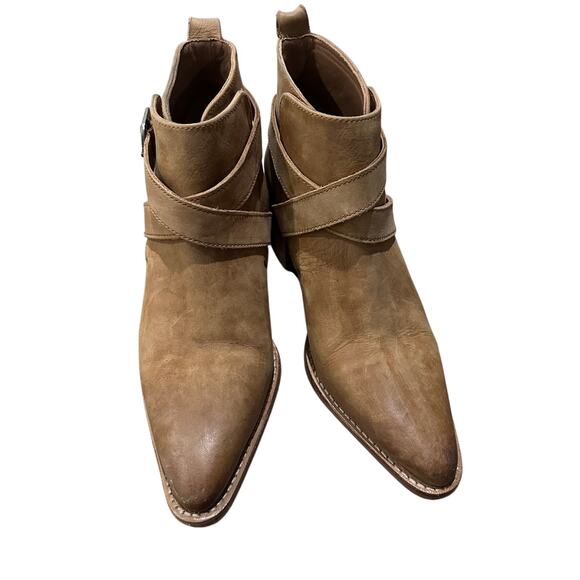 Free People Back Loop Leather Ankle Boots Tan Western Boho Chic, size 6 (36) - Picture 3 of 10